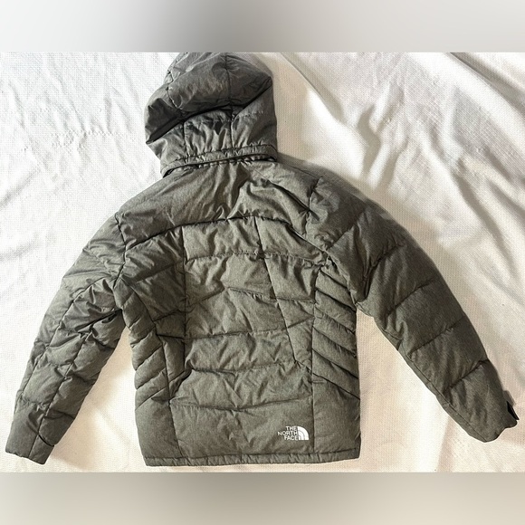 The North Face Women’s Warm Down Gray Puffer Jacket Size Medium - Picture 15 of 16